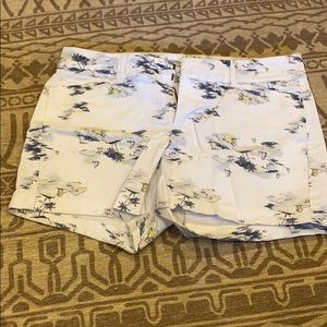 Beach theme old navy shorts